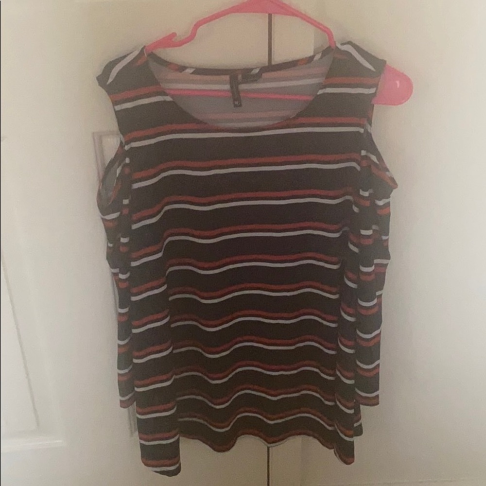 Cold shoulder top
